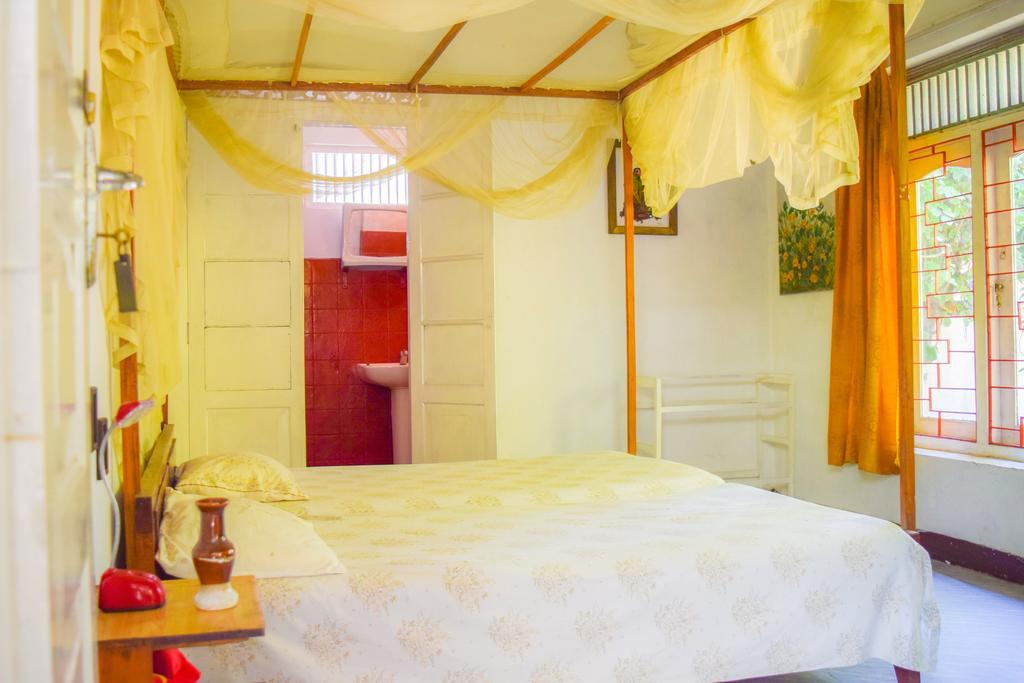 Shammie Guest House Hikkaduwa Exteriör bild